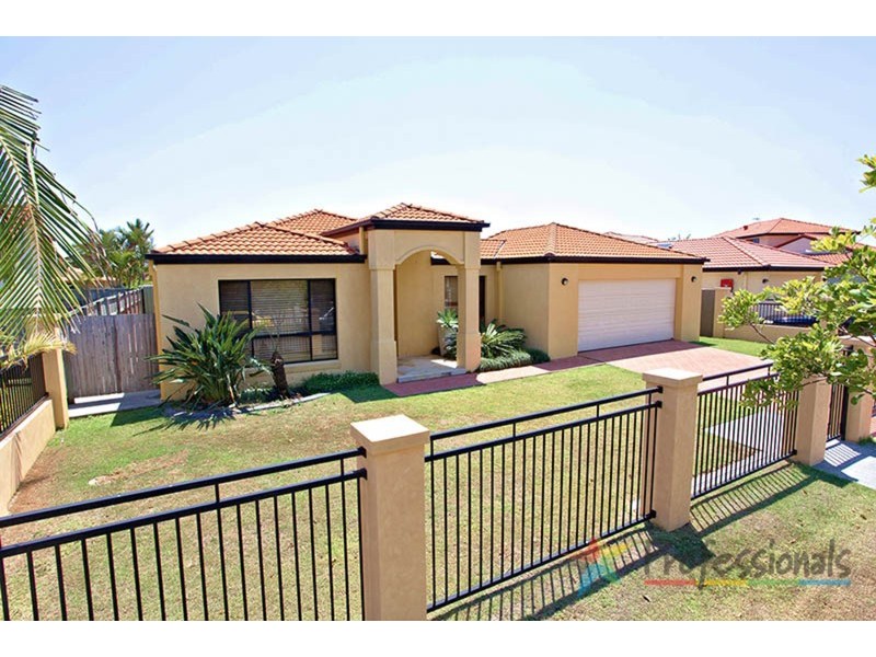 42 Shoalwater Court, Burleigh Waters QLD 4220