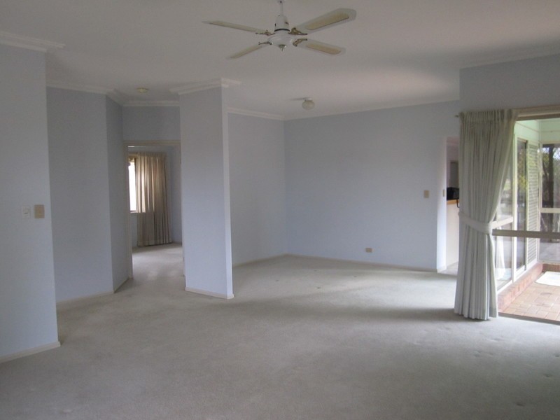 27 Moorabbin Place, Robina QLD 4226