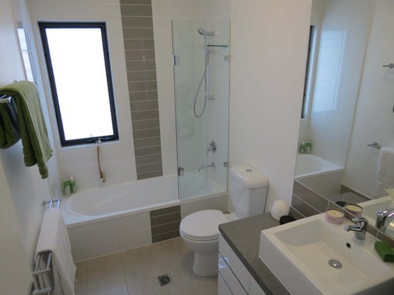 7 The Gardenway, Robina QLD 4226