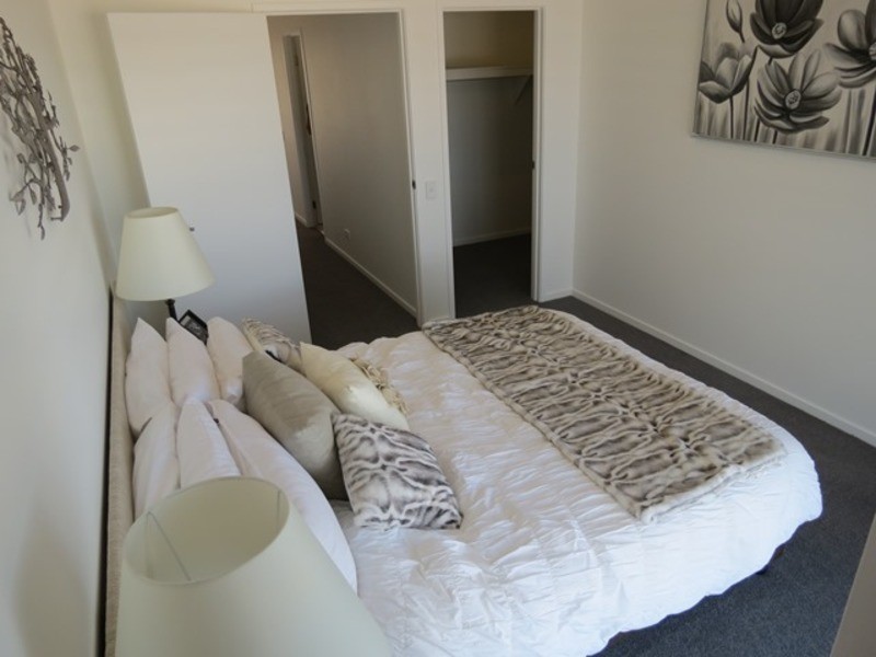 7 The Gardenway, Robina QLD 4226