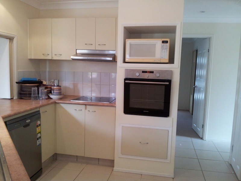 18 Outrigger Drive, Robina QLD 4226