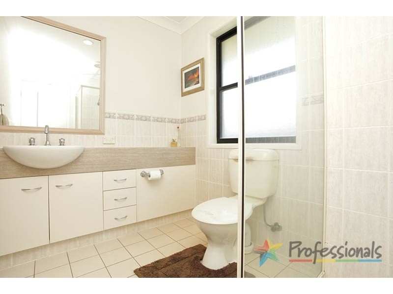 84 Harrier Drive, Burleigh Waters QLD 4220