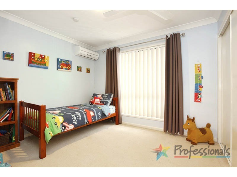 84 Harrier Drive, Burleigh Waters QLD 4220