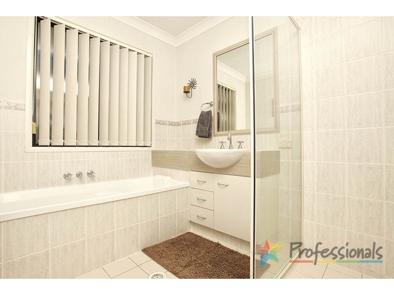 84 Harrier Drive, Burleigh Waters QLD 4220