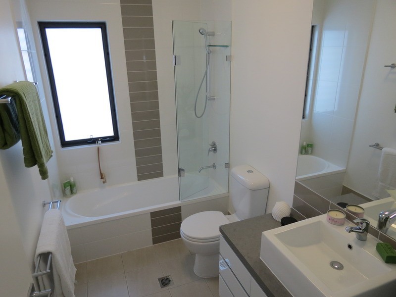 1 The Gardenway, Robina QLD 4226