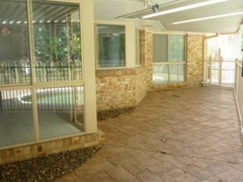 3 Brora Court, Merrimac QLD 4226