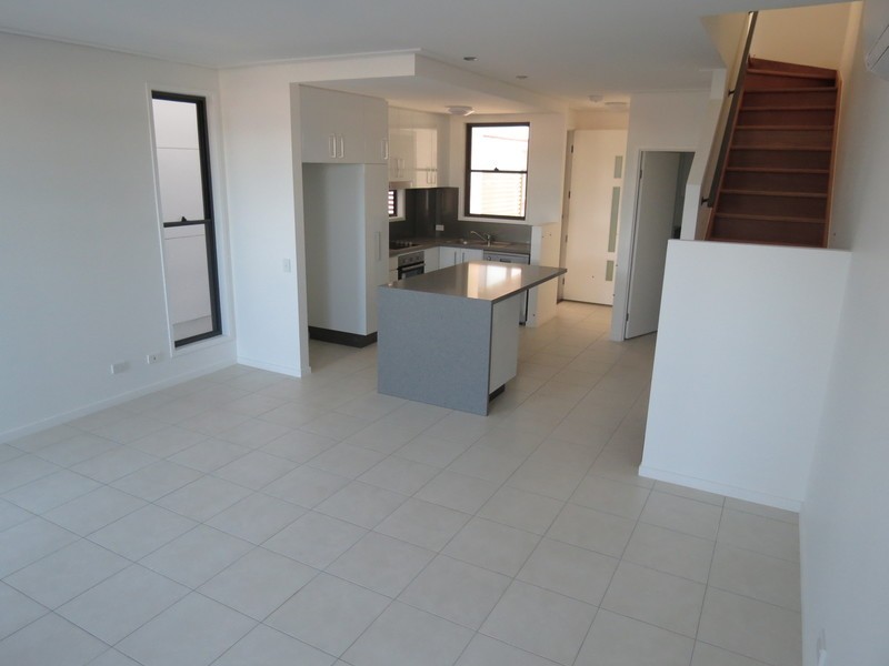 36 The Gardenway, Robina QLD 4226