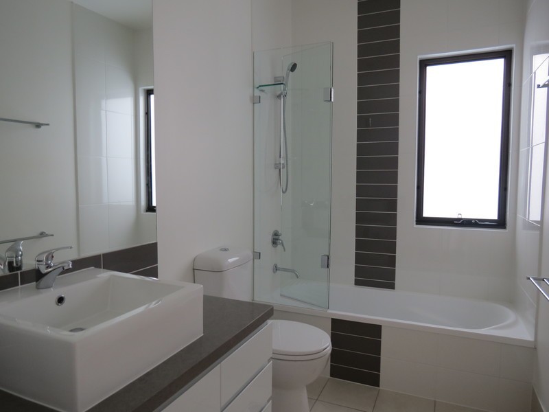 36 The Gardenway, Robina QLD 4226