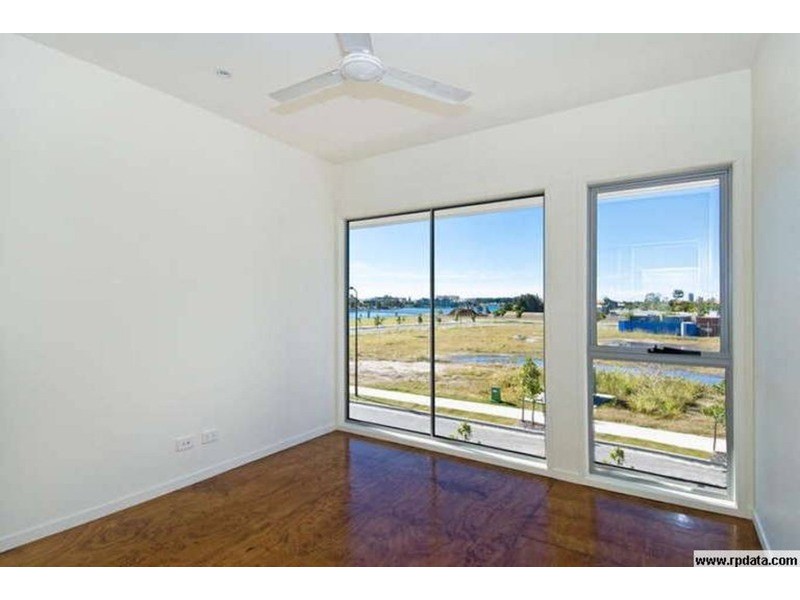 23 Emily Way, Varsity Lakes QLD 4227