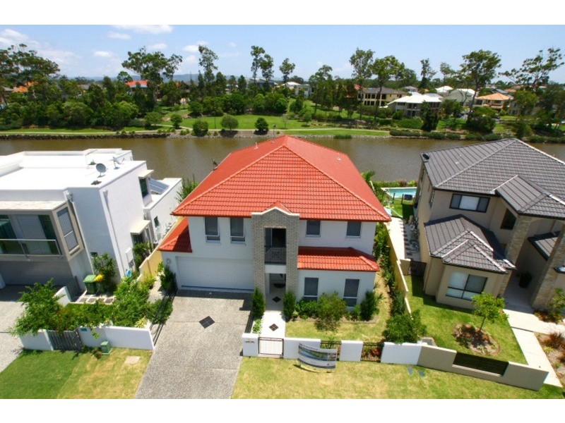 17 Valetta  Crescent, Varsity Lakes QLD 4227