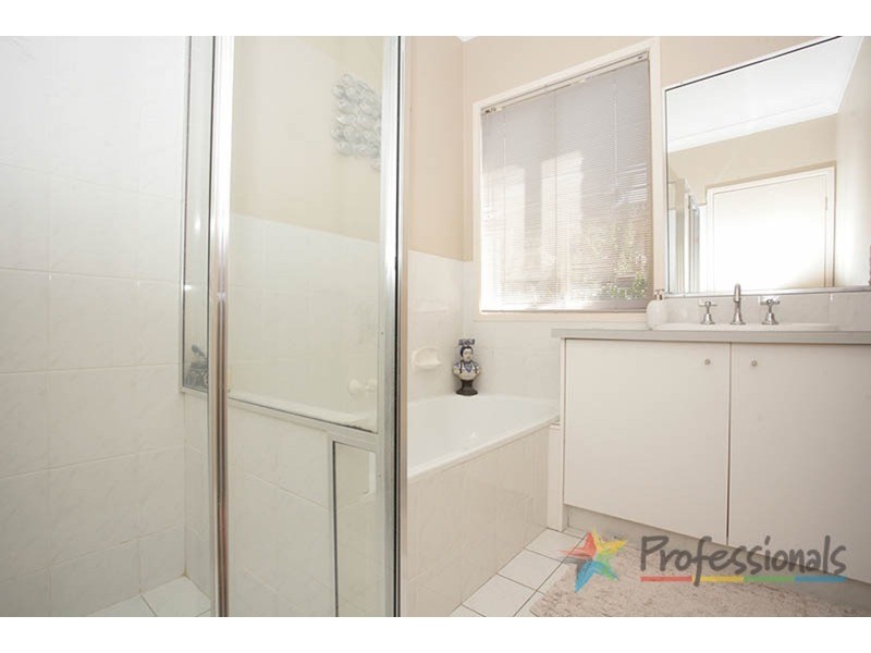39 Kincaid Drive, Highland Park QLD 4211