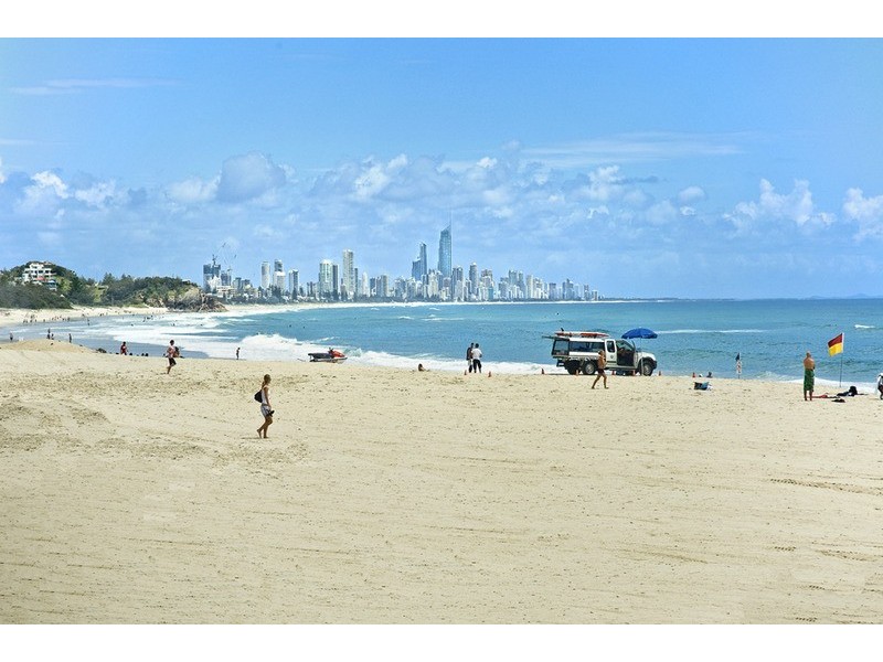 86 Harrier Drive, Burleigh Waters QLD 4220