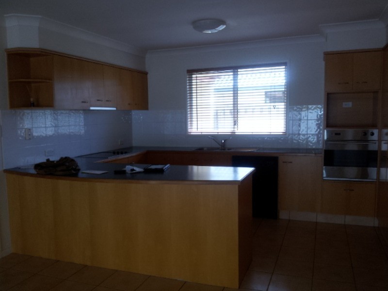 86 Harrier Drive, Burleigh Waters QLD 4220