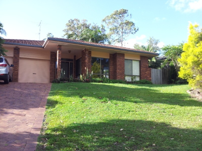 16 Beauty Point Drive, Robina QLD 4226