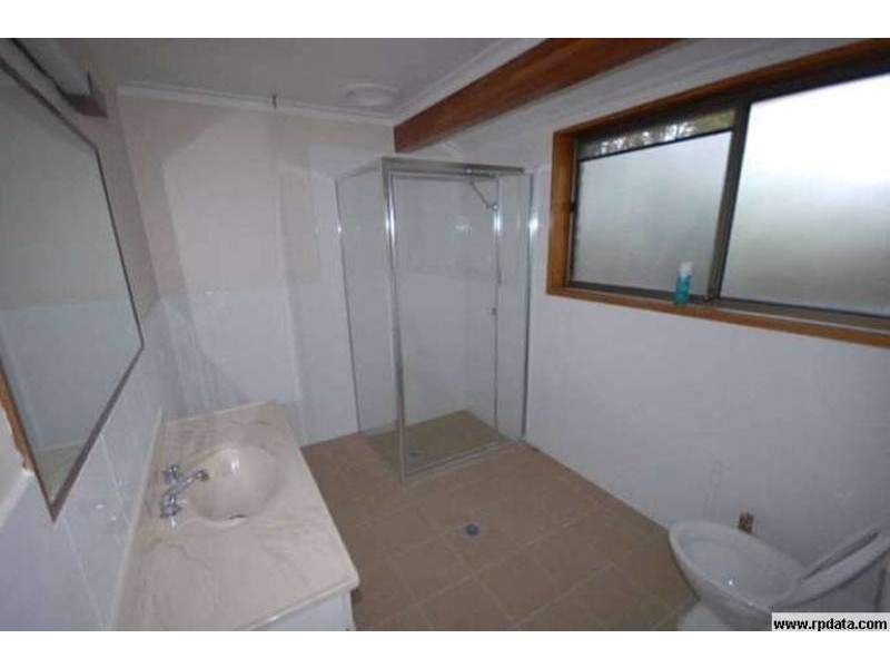 16 Beauty Point Drive, Robina QLD 4226