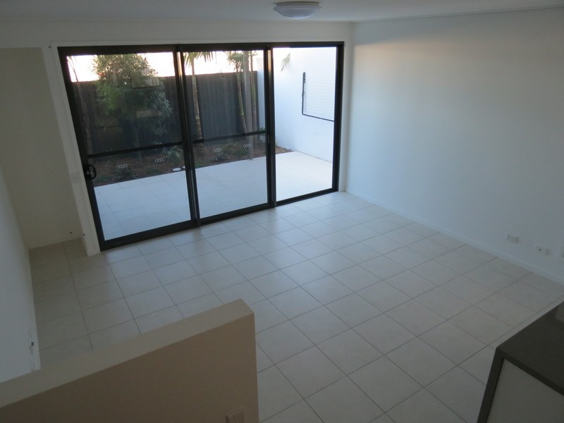 12 The Gardenway, Robina QLD 4226