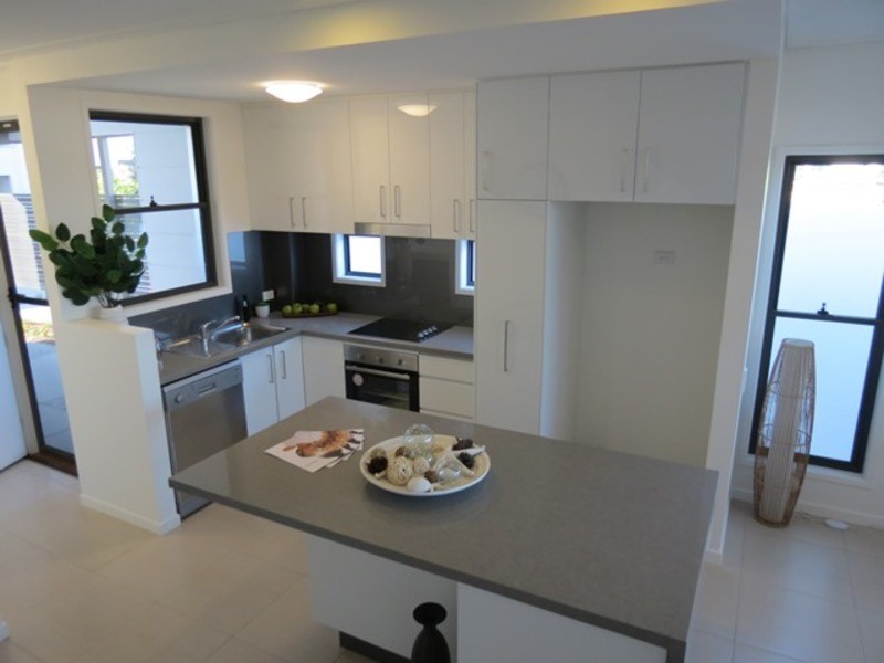 26 The Gardenway, Robina QLD 4226