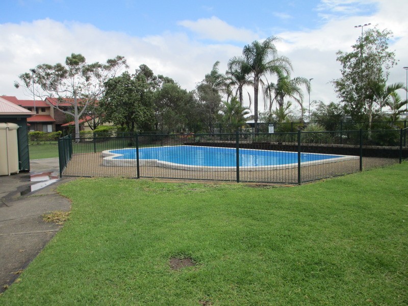 6/5 Galeen Drive, Burleigh Waters QLD 4220