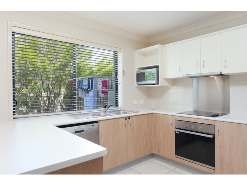 16/44 Pine Valley Drive, Robina QLD 4226