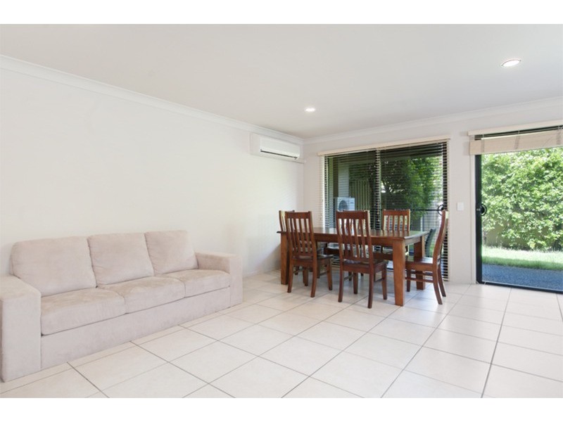 16/44 Pine Valley Drive, Robina QLD 4226