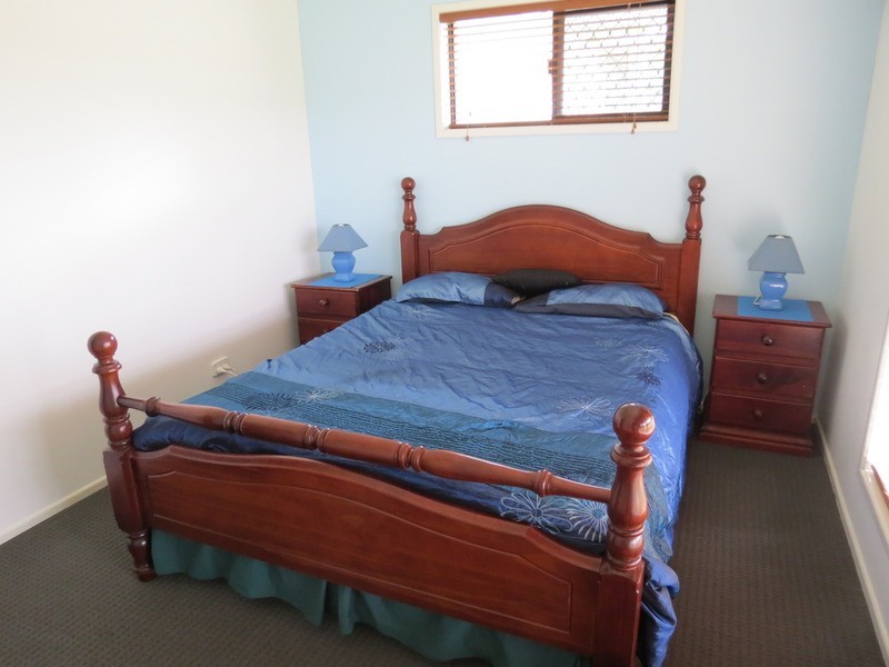 ROOM 2/12 Coachwood Court, Burleigh Waters QLD 4220