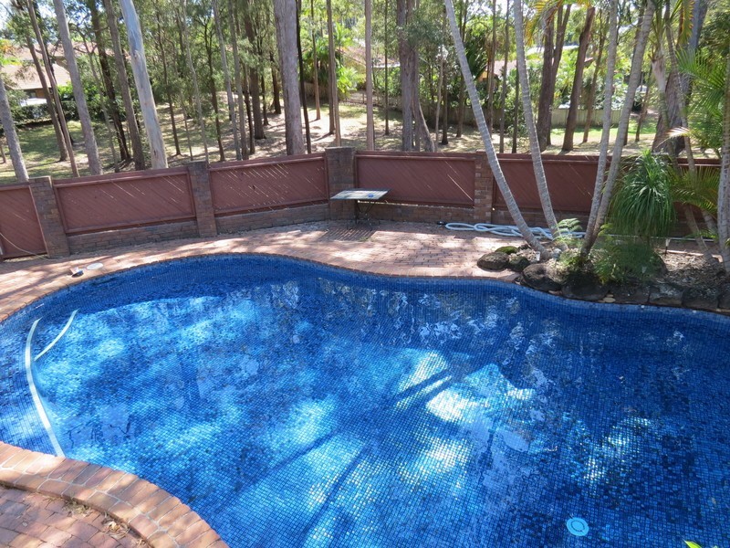 8 Tennyson Place, Robina QLD 4226