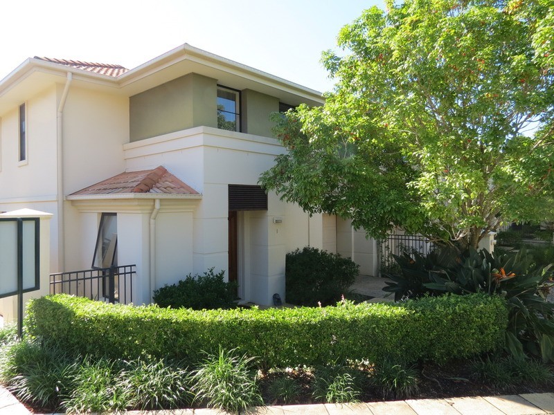 1/5 Assembly  Drive, Varsity Lakes QLD 4227