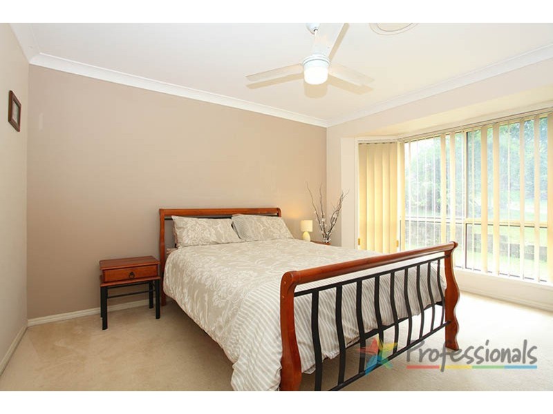 4 Ninigo Street, Pacific Pines QLD 4211