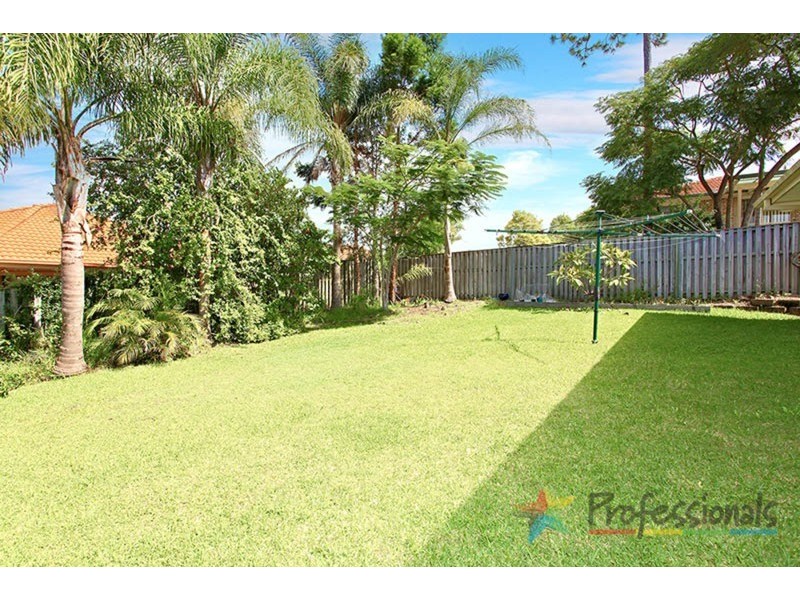 4 Ninigo Street, Pacific Pines QLD 4211