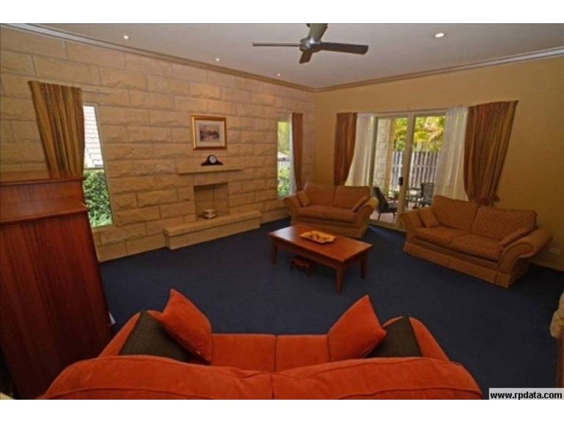 12 DUXTON Drive, Varsity Lakes QLD 4227