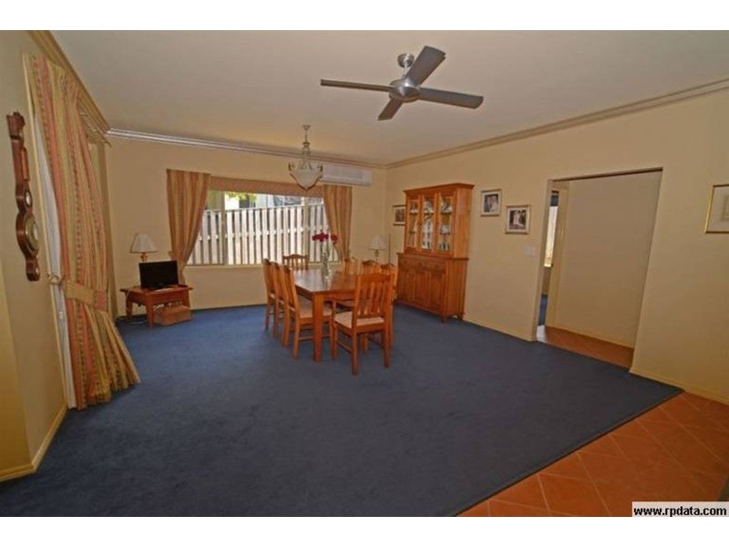 12 DUXTON Drive, Varsity Lakes QLD 4227