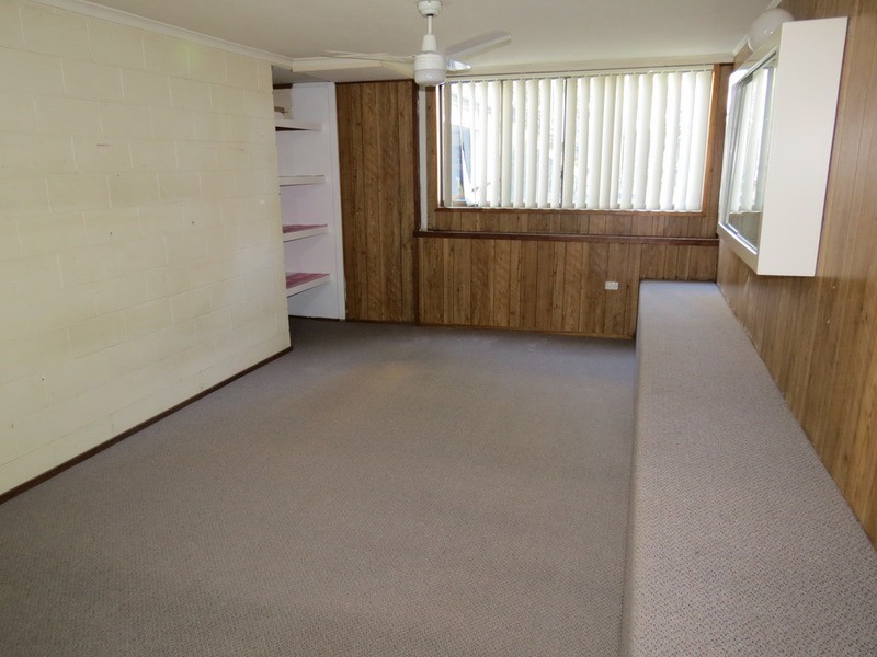 6B Eucalyptus Avenue, Varsity Lakes QLD 4227