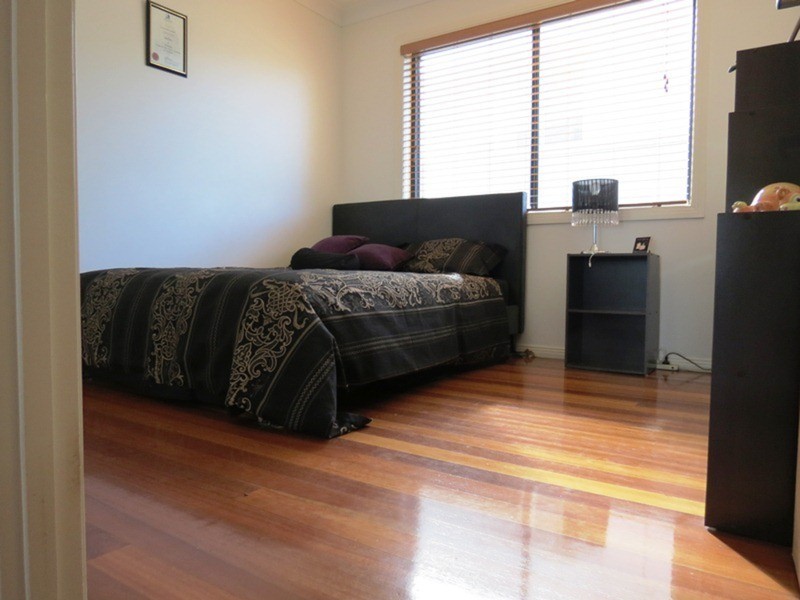 2/3 North Shore Avenue, Varsity Lakes QLD 4227