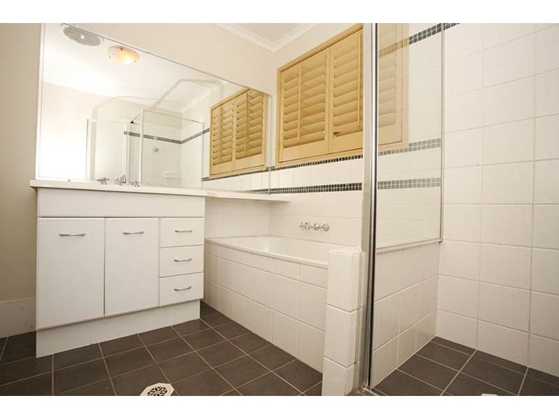 20 Leopardwood  Circuit, Robina QLD 4226