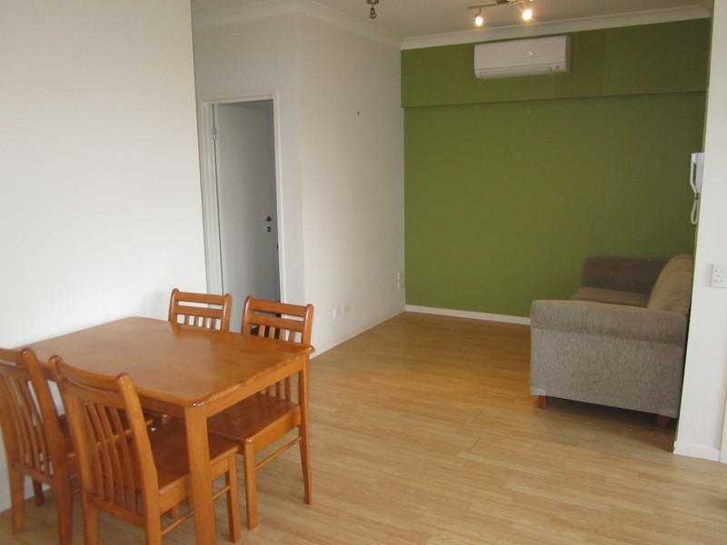 3B/20 Tourangeau Crescent, Varsity Lakes QLD 4227