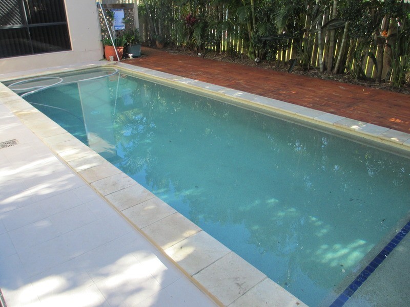 3 Grenada Court, Varsity Lakes QLD 4227