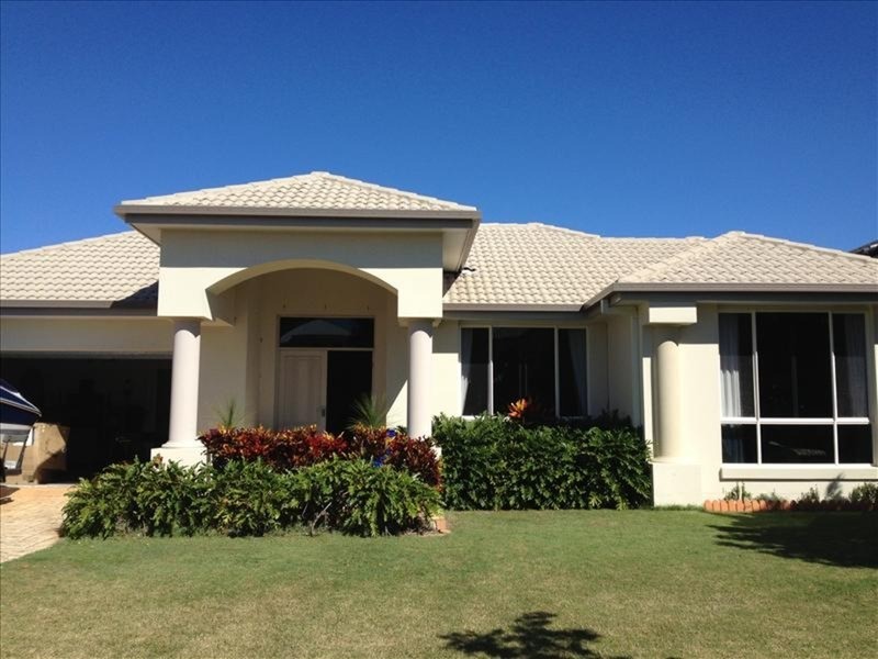 10 Parkview Place, Helensvale QLD 4212