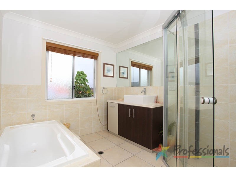 13 Leopardwood  Circuit, Robina QLD 4226