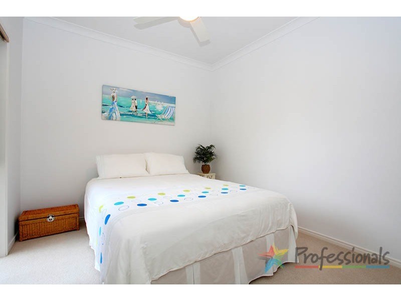 6 Fan Road, Robina QLD 4226