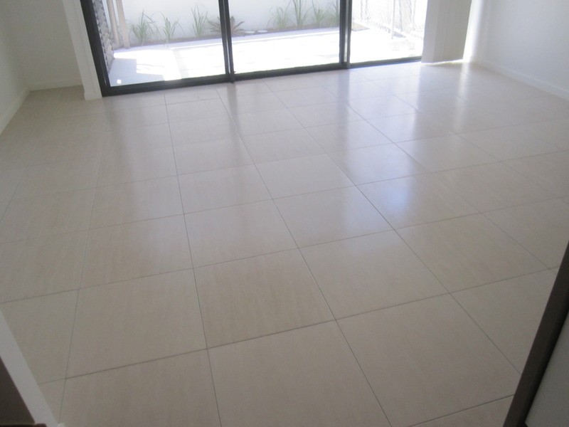 18 The Garden Way, Robina QLD 4226