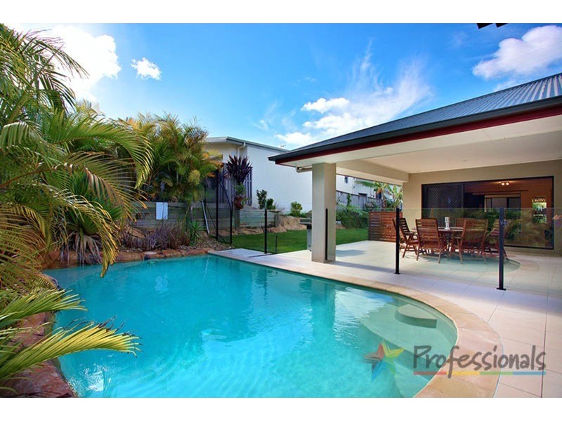 7 Skyburnett Street, Reedy Creek QLD 4227