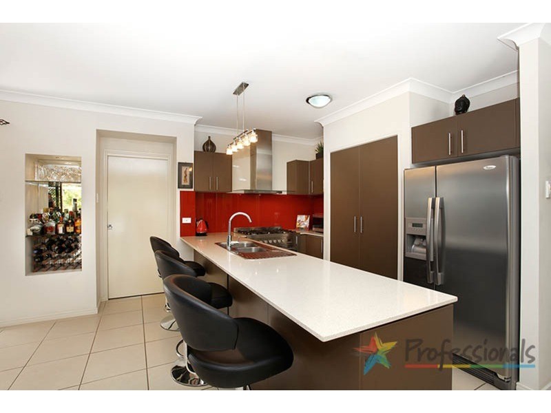 7 Skyburnett Street, Reedy Creek QLD 4227