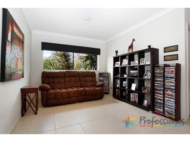 7 Skyburnett Street, Reedy Creek QLD 4227