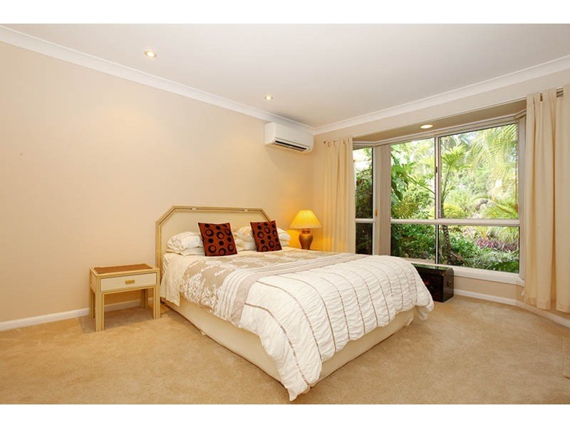 20 Broadview Place, Robina QLD 4226