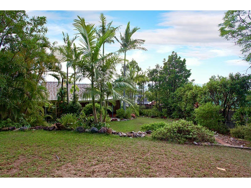 20 Broadview Place, Robina QLD 4226