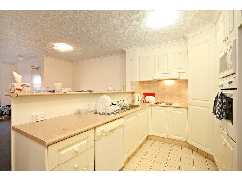 18/2489 Gold Coast Highway, Mermaid Beach QLD 4218