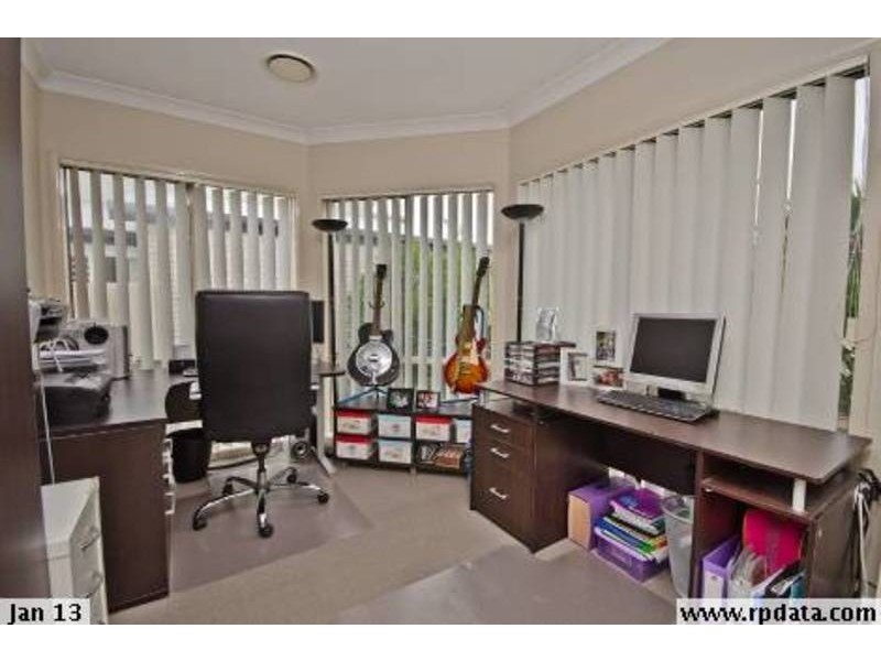 5 Silvermaple Court, Robina QLD 4226