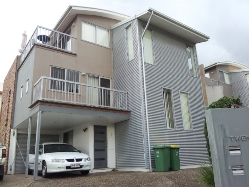 1a/20 Tourangeau Crescent, Varsity Lakes QLD 4227