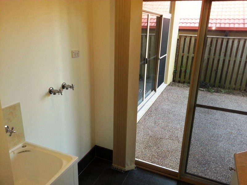 6 Grenada Court, Varsity Lakes QLD 4227