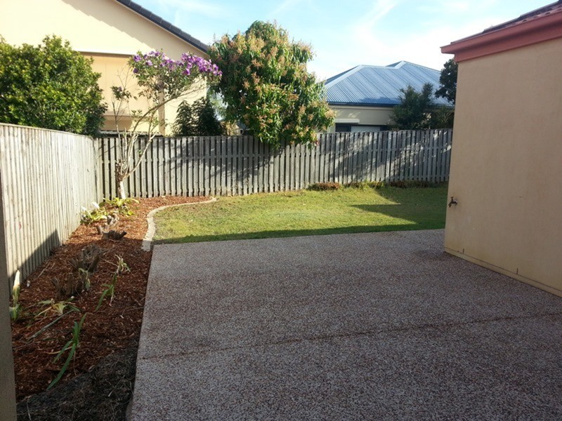 6 Grenada Court, Varsity Lakes QLD 4227